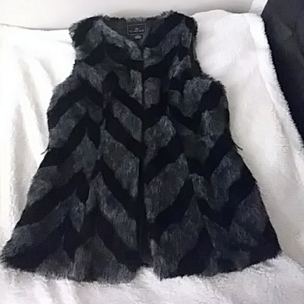 Fur vest